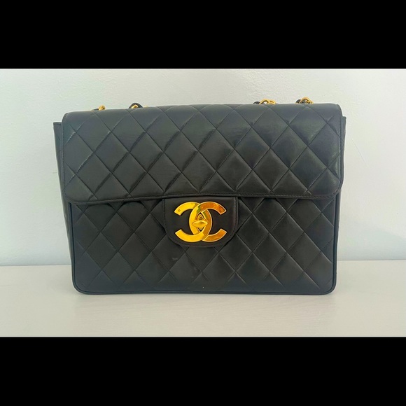 CHANEL Handbags - Vintage Chanel Maxi Flap bag